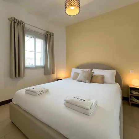 U-nique Pasteur Apartment